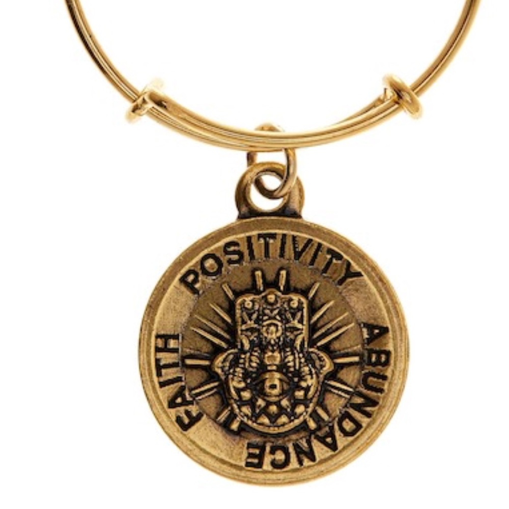 BNIB Hand of Fatima Ring